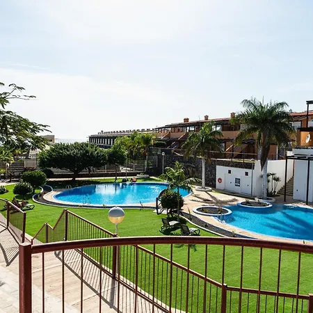 Spacious With Large Terrace In Amarilla Golf Lägenhet *